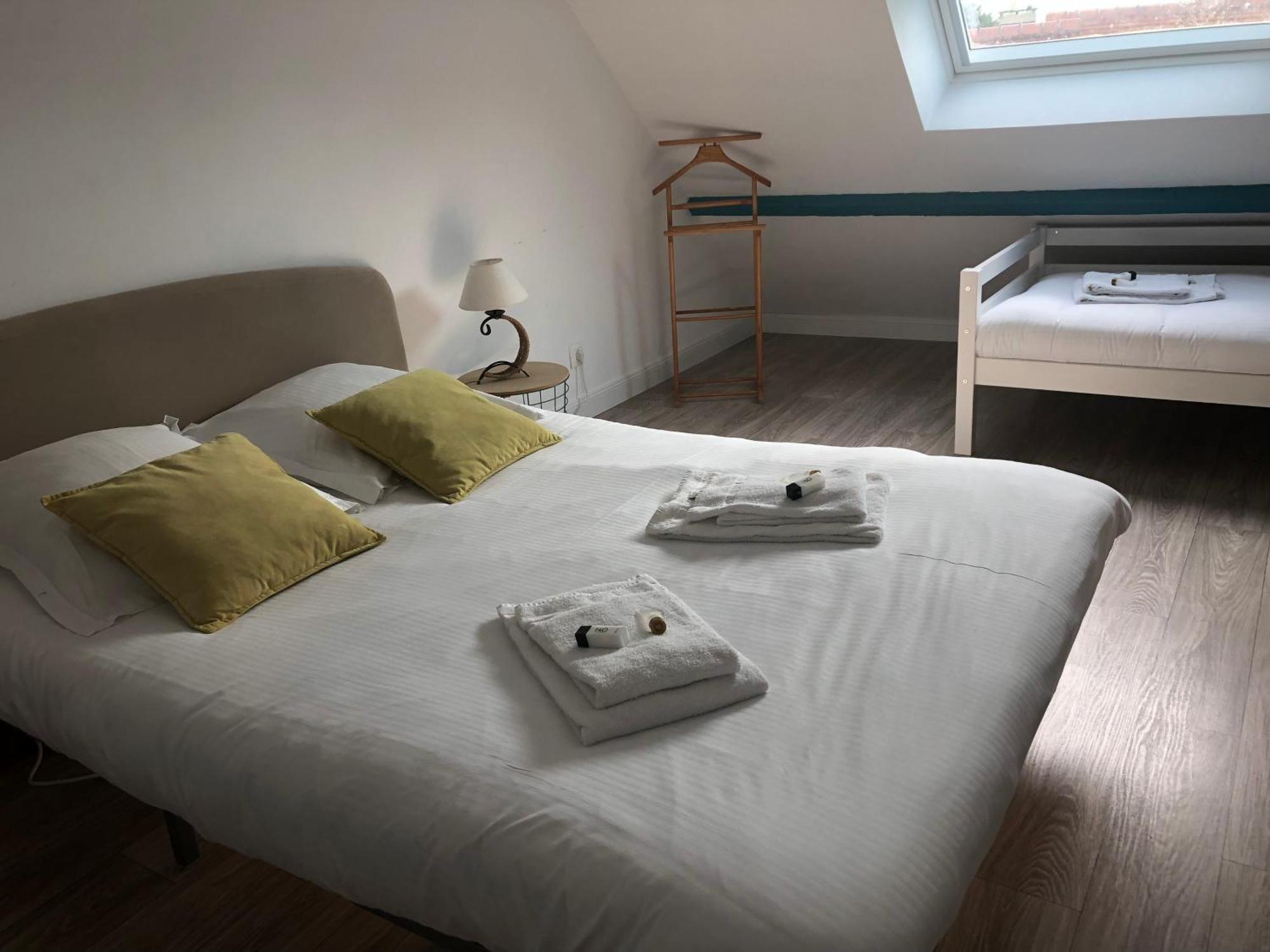 Maison Calme Avec Terrasse - Calypso Ouistreham Eksteriør billede